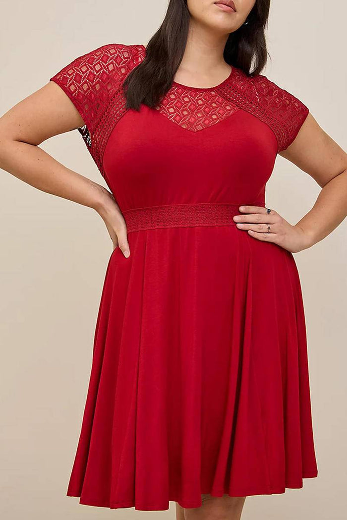 Plus Size Lace Yoke Splice Fit-And-Flare Curvy Dress