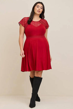 Plus Size Lace Yoke Splice Fit-And-Flare Curvy Dress